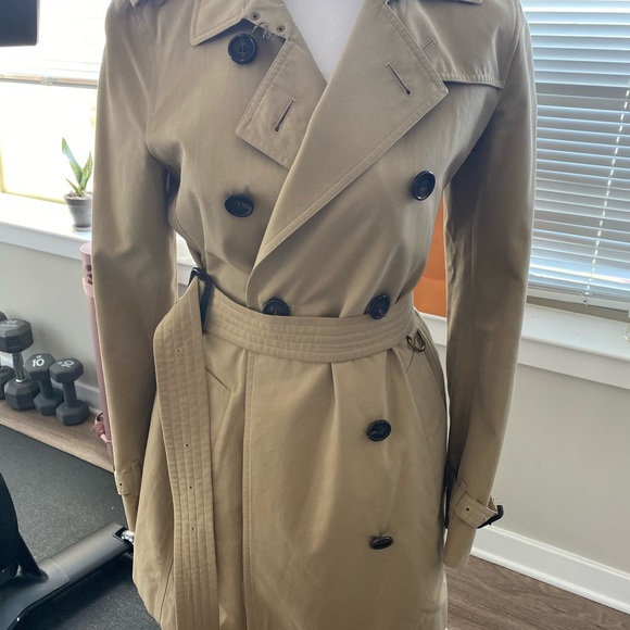 Burberry Kensington Trench Size US4 - Picture 13 of 14